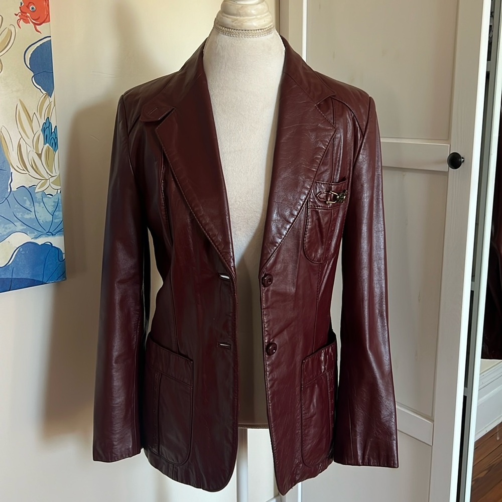 Vintage 70's Etienne Aigner Blazer in Classic Cool Burgundy Leather - Size 14